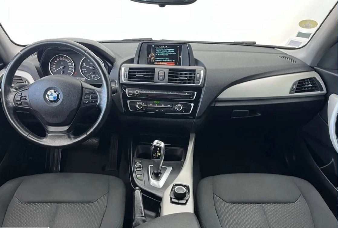 BMW 120 d xDrive Advantage 2016 interior